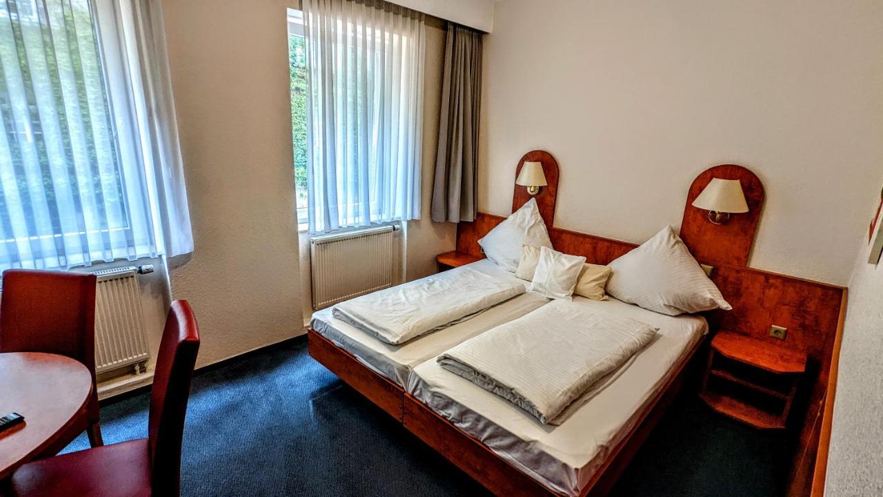 Am Rathaus Hotel 2*